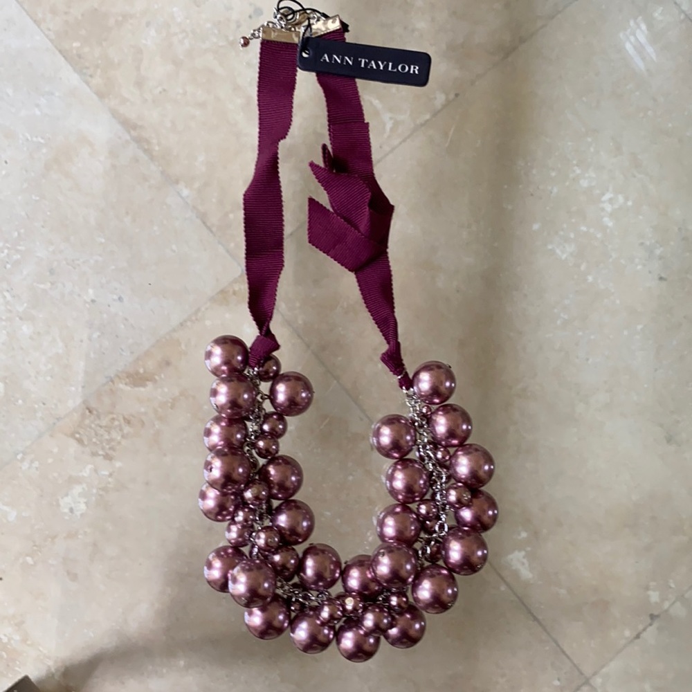 Vintage Ann Taylor stylish necklace